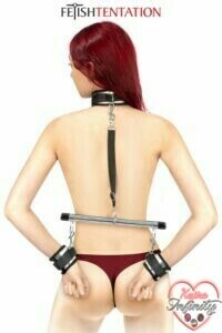 17692_300_menottes_et_collier_de_soumission-fetish_tentation.jpg