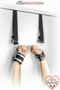 17693_300_menottes_de_suspension_de_porte_fetish_tentation.jpg