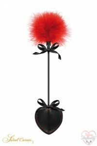 18683_300_tapette_pique_avec_pompon_rouge-sweet_caress.jpg