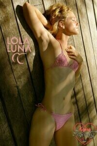 9753_300_maillot_au_crochet_wendy.jpg